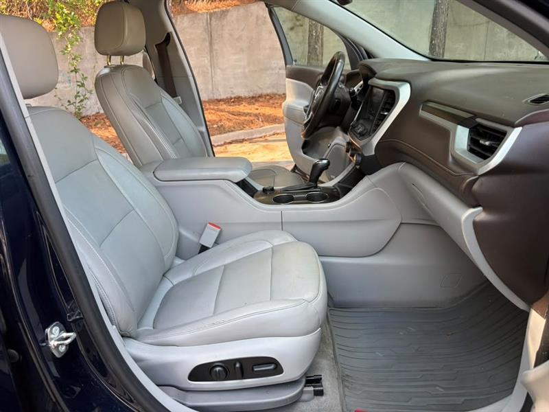 GMC Acadia  2017