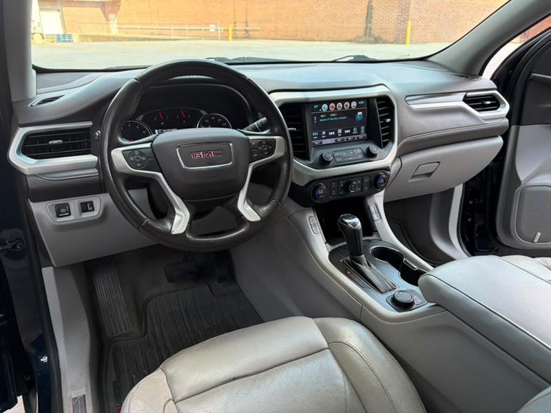 GMC Acadia  2017