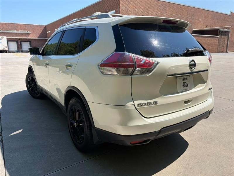 Nissan Rogue  2016