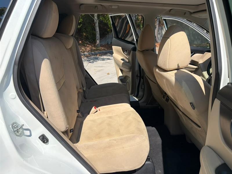 Nissan Rogue  2016