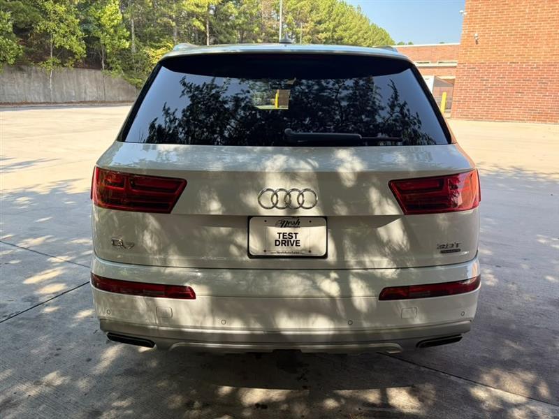 Audi Q7  2018