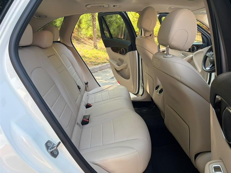 Mercedes-Benz GLC-Class  2019