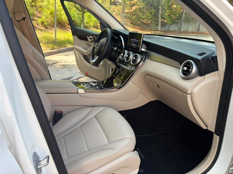 Mercedes-Benz GLC-Class  2019