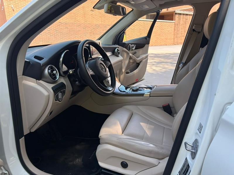 Mercedes-Benz GLC-Class  2019