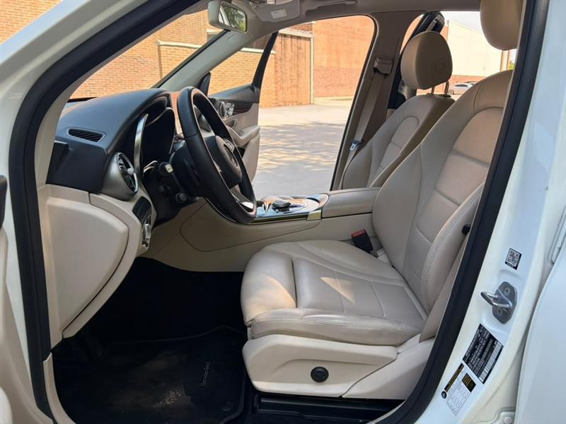 Mercedes-Benz GLC-Class  2019