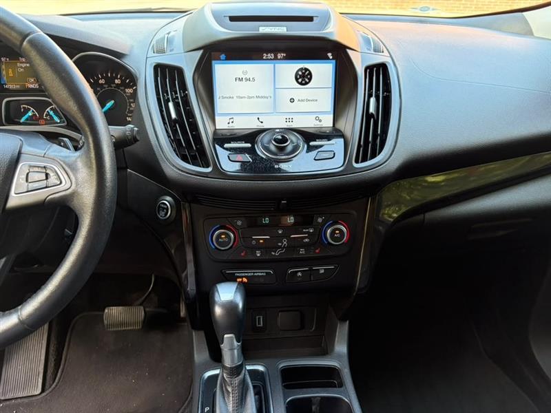 Ford Escape  2017