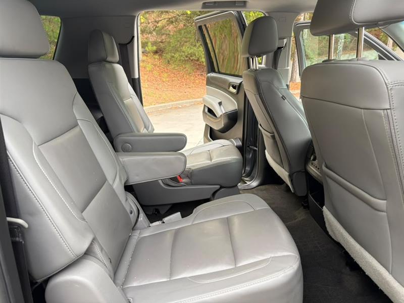 Chevrolet Suburban  2018
