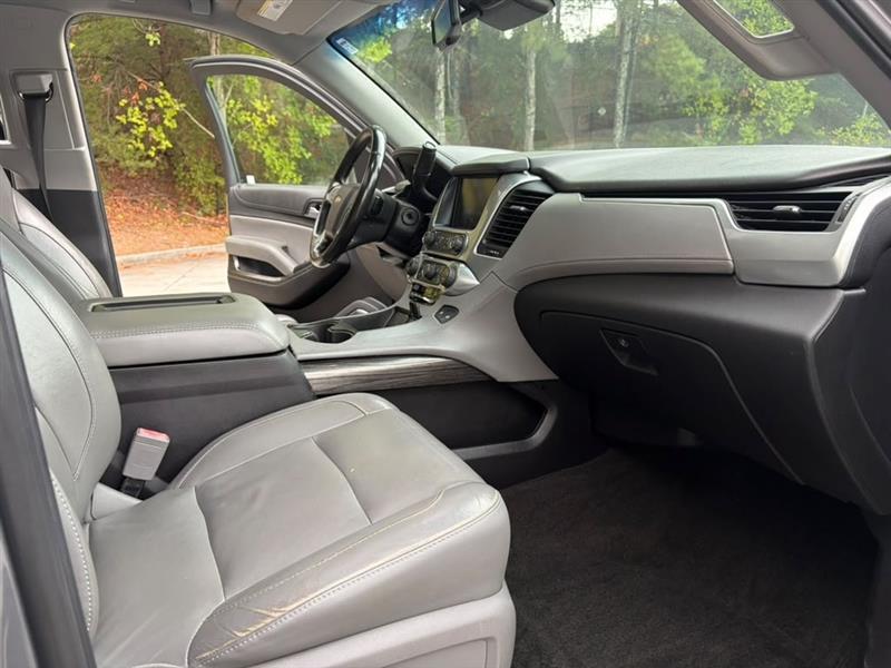 Chevrolet Suburban  2018