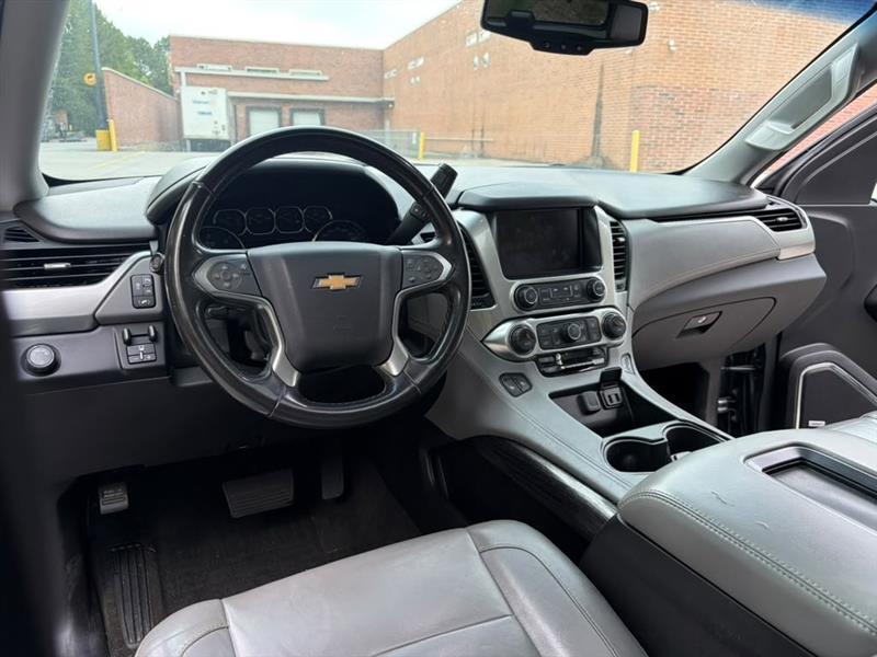 Chevrolet Suburban  2018