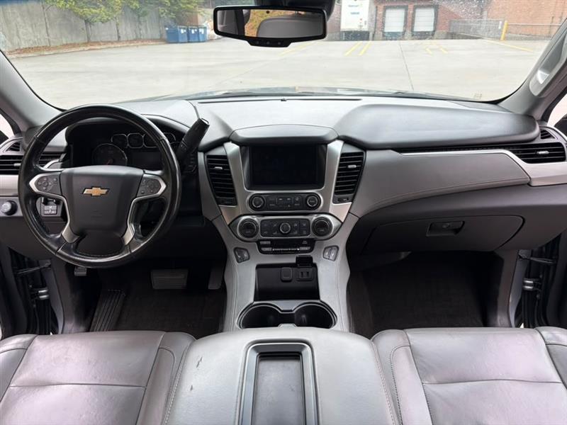 Chevrolet Suburban  2018