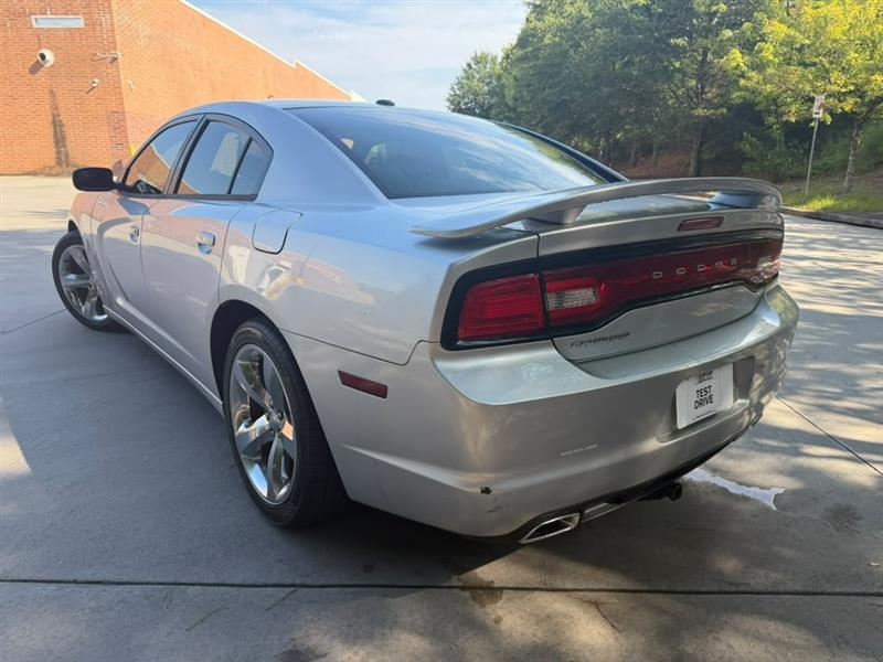 Dodge Charger  2012