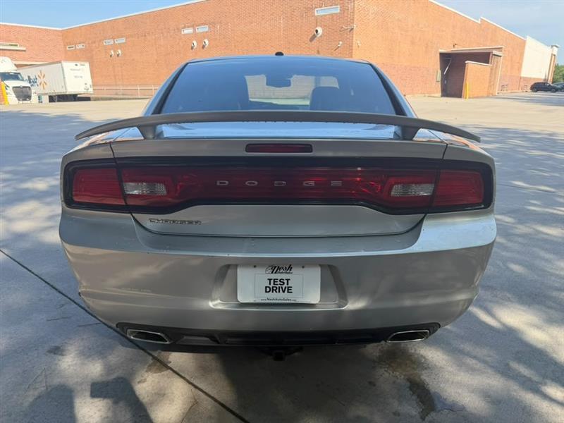 Dodge Charger  2012