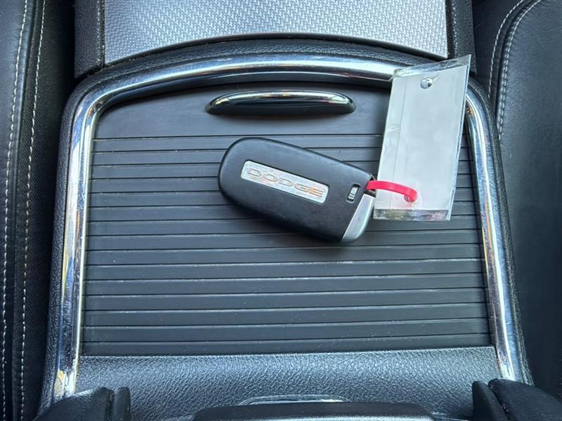 Dodge Charger  2012
