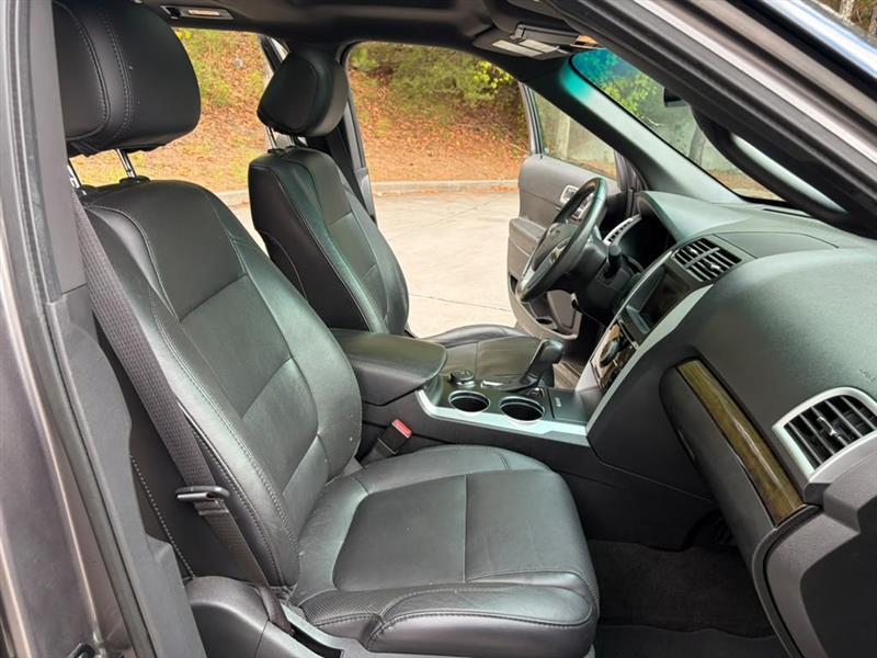 Ford Explorer  2011