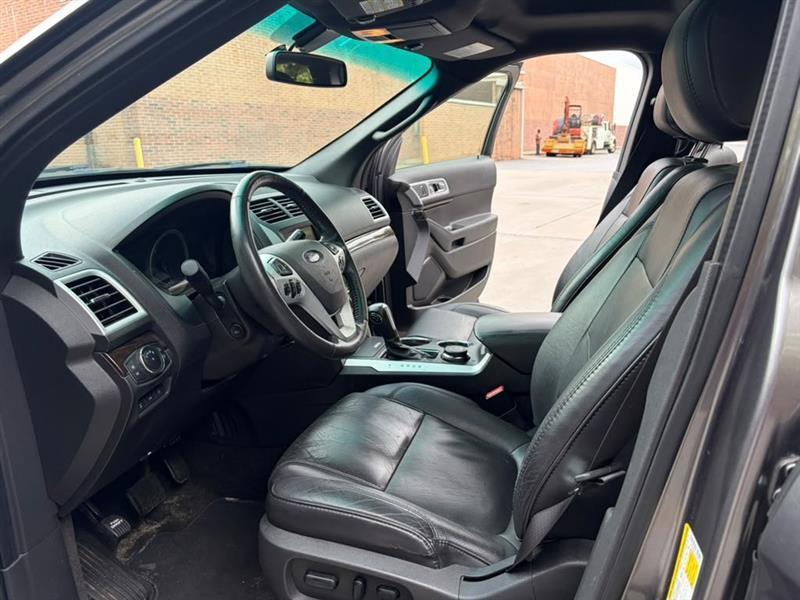 Ford Explorer  2011