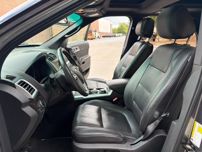Ford Explorer  2011