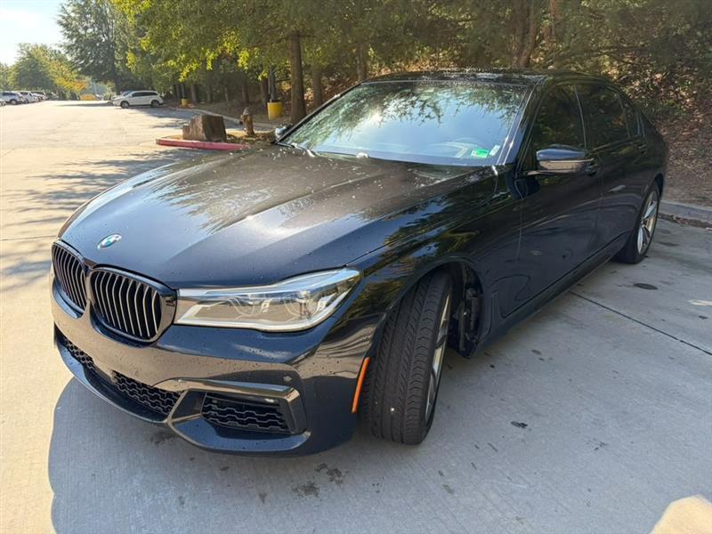 BMW 7-Series  2018