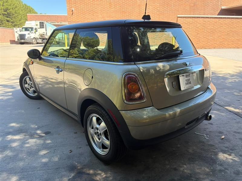 MINI Cooper  2009