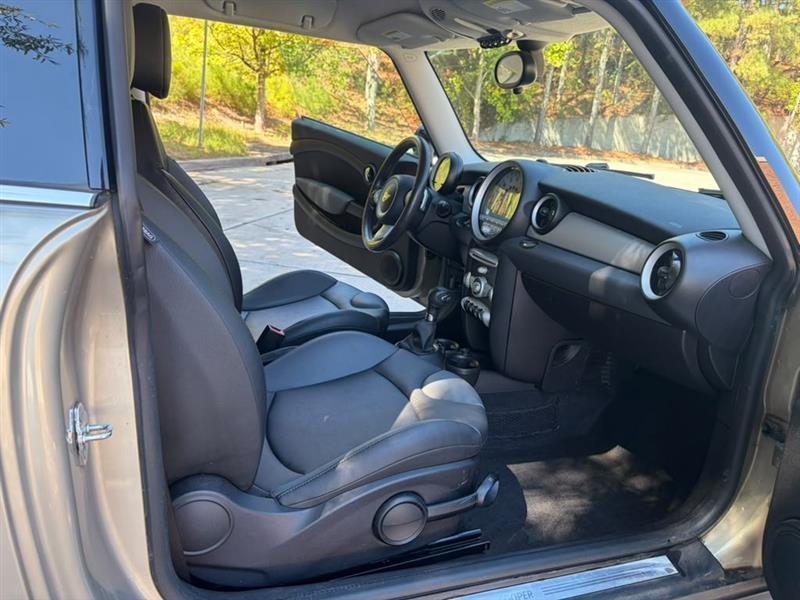 MINI Cooper  2009