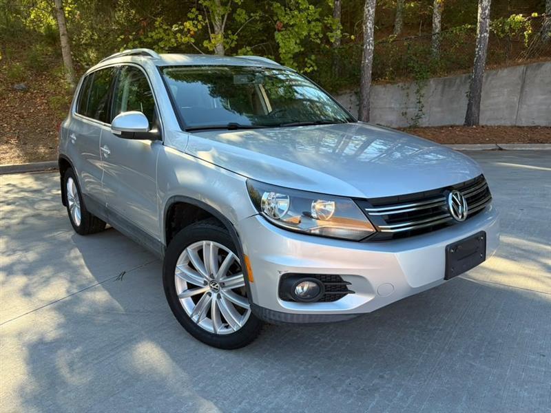 Volkswagen Tiguan  2014