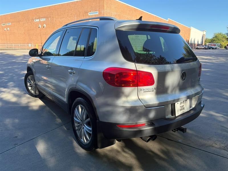 Volkswagen Tiguan  2014