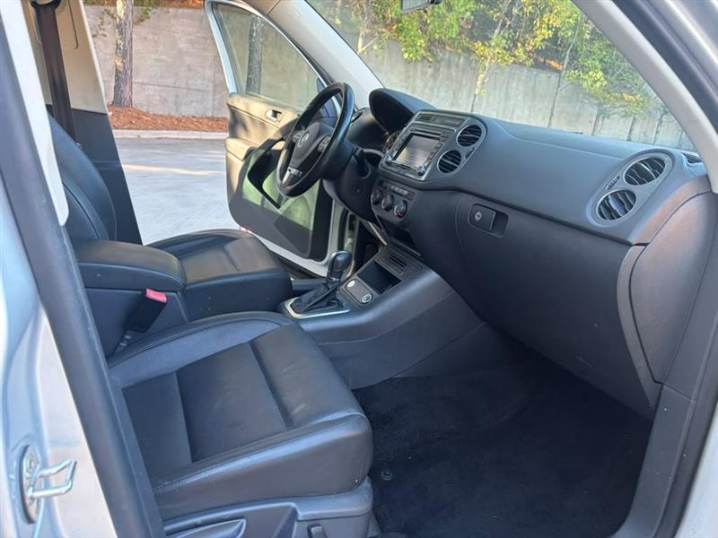 Volkswagen Tiguan  2014