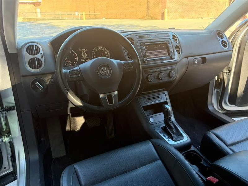 Volkswagen Tiguan  2014