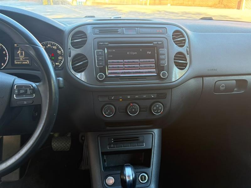 Volkswagen Tiguan  2014