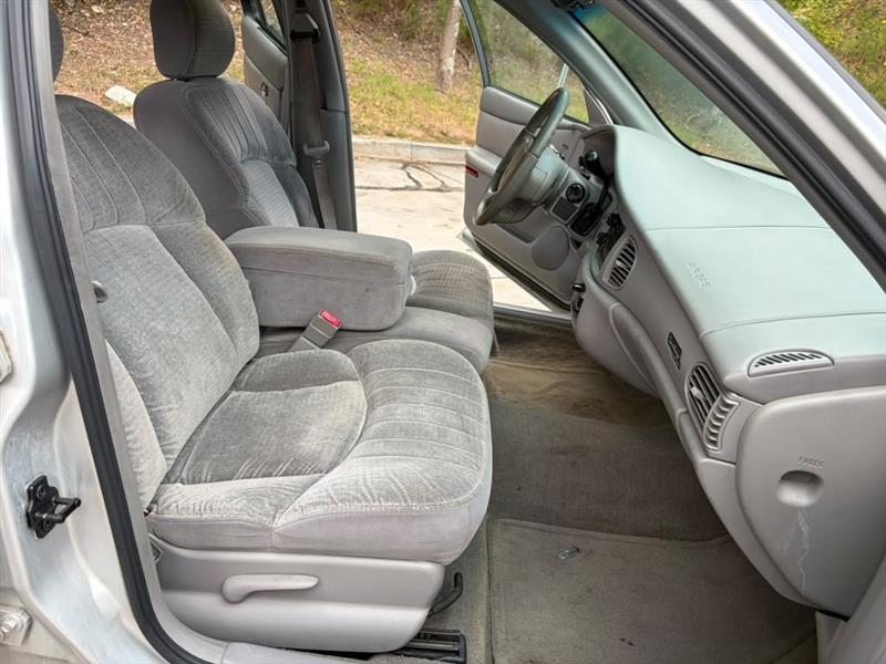 Buick Century  2000