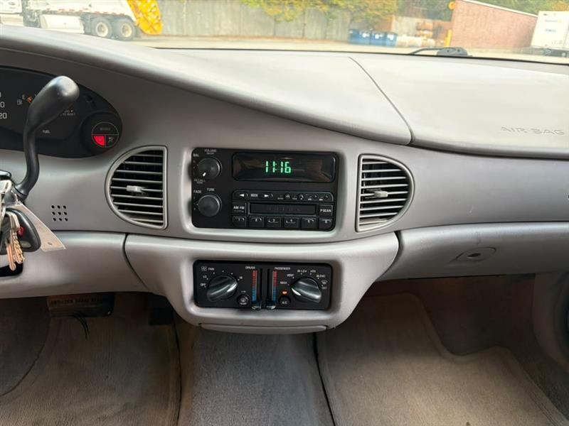 Buick Century  2000