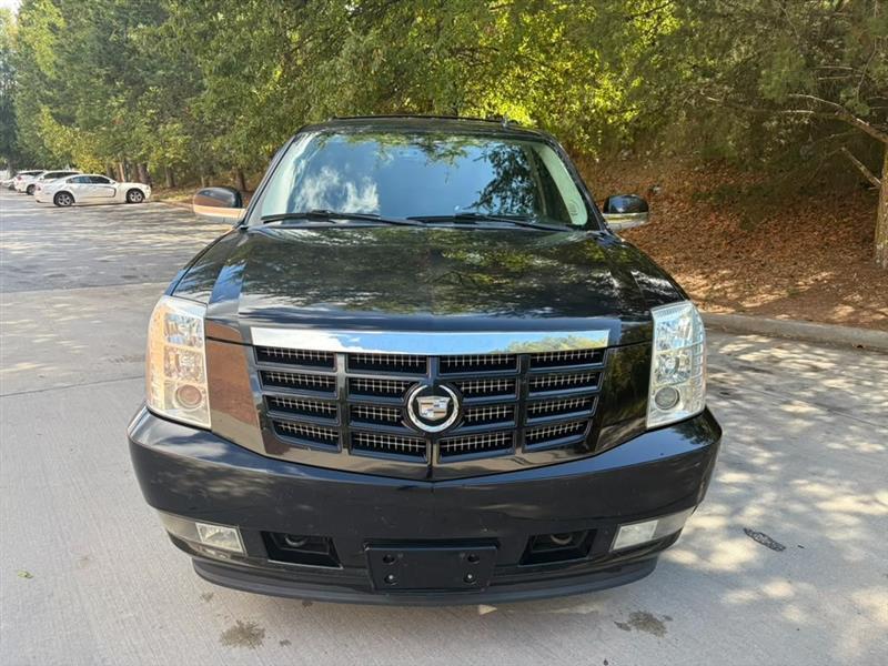 Cadillac Escalade  2011