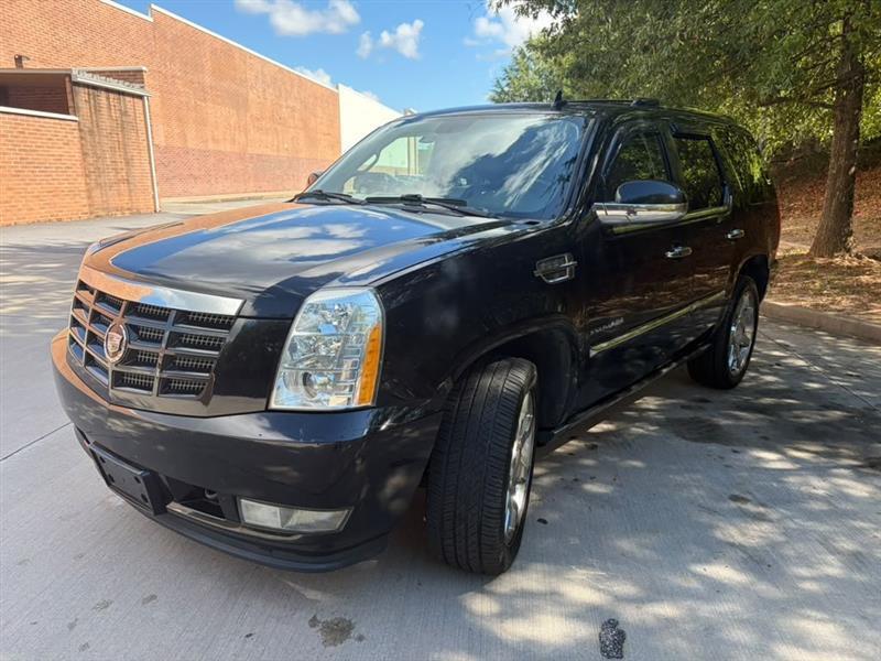 Cadillac Escalade  2011