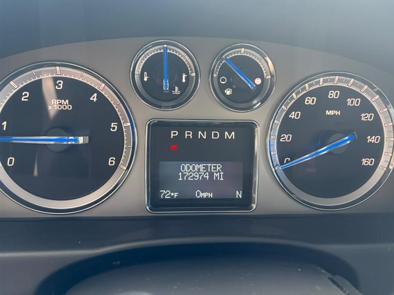 Cadillac Escalade  2011