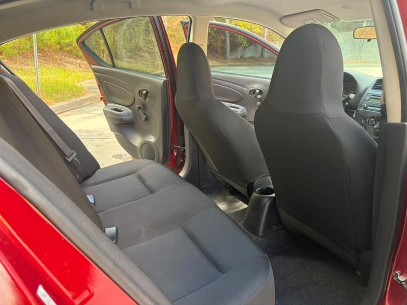 Nissan Versa  2016
