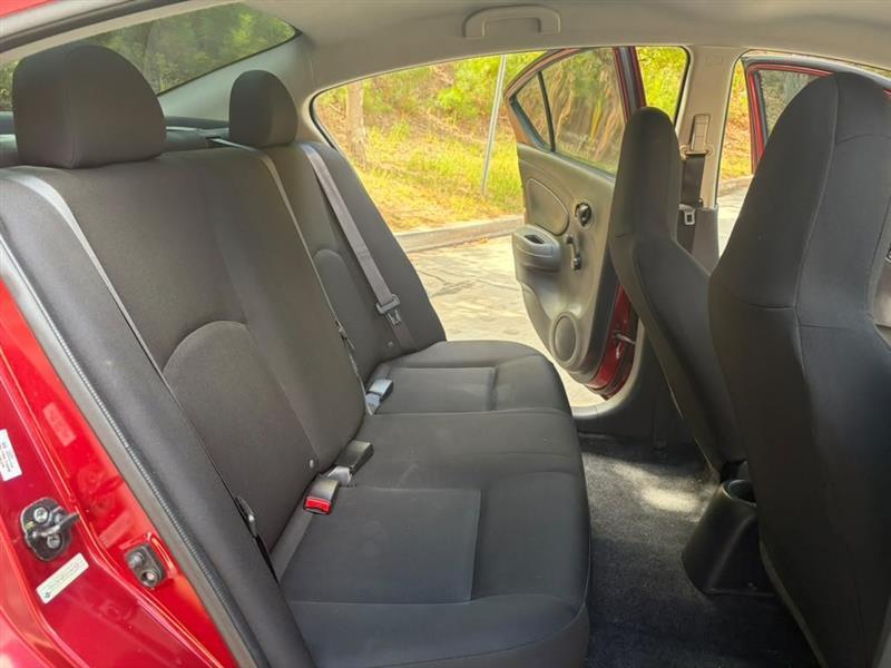 Nissan Versa  2016