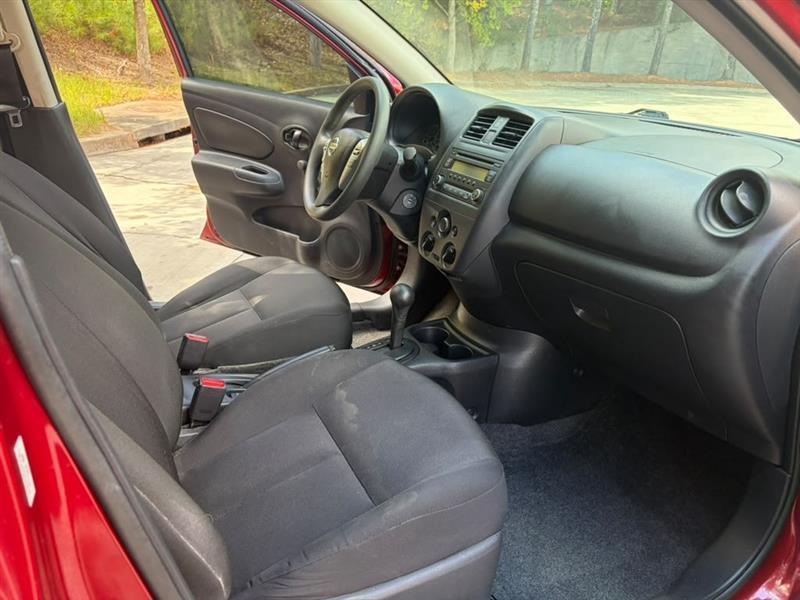 Nissan Versa  2016