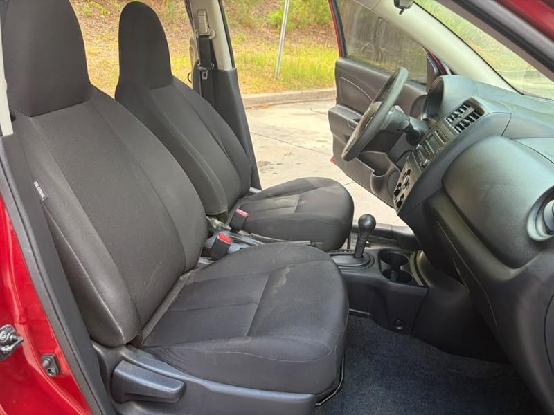 Nissan Versa  2016
