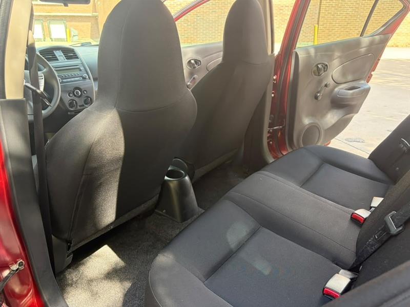 Nissan Versa  2016