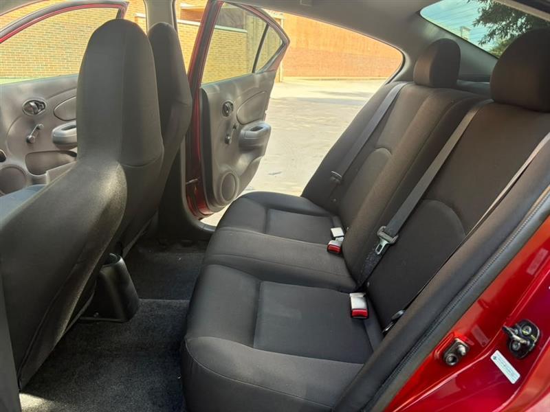 Nissan Versa  2016