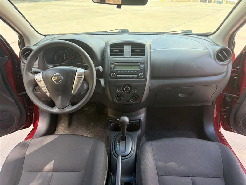 Nissan Versa  2016