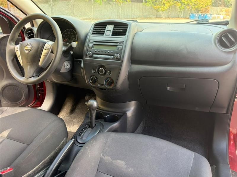 Nissan Versa  2016