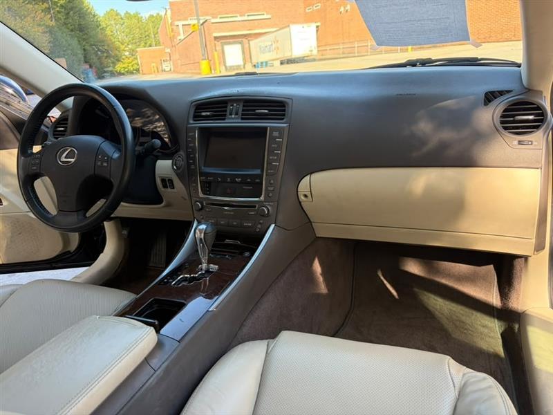 Lexus IS  2010