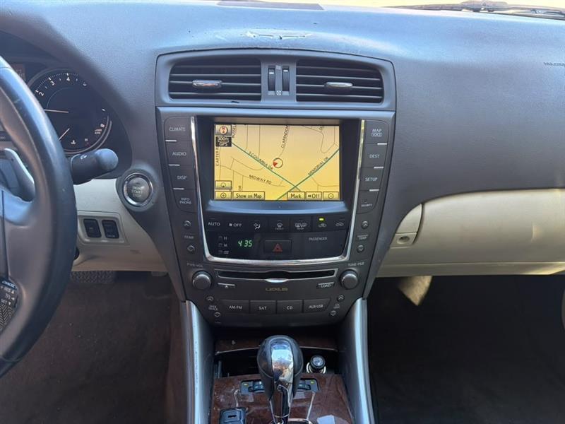 Lexus IS  2010