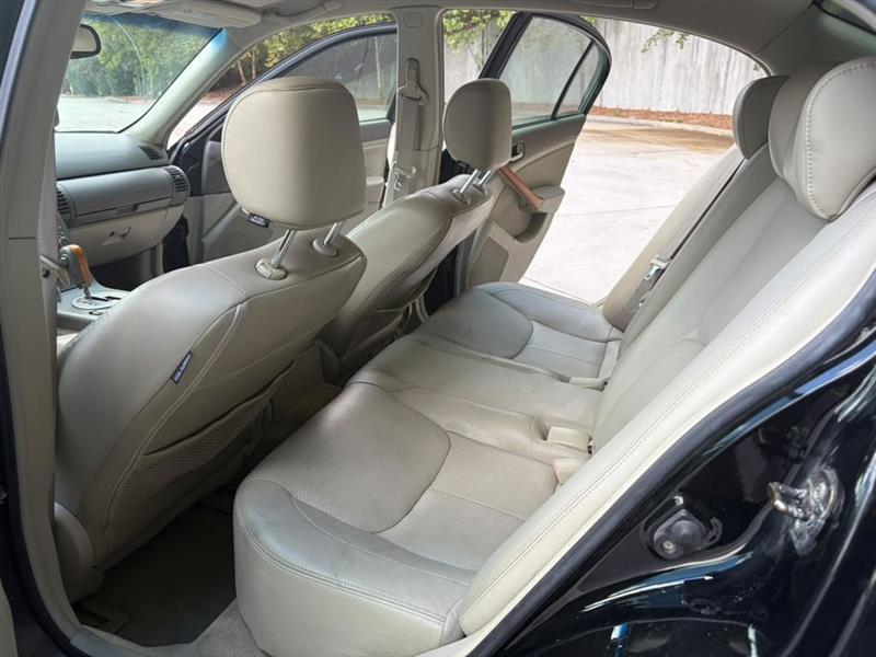 Infiniti G35  2003