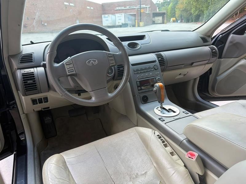 Infiniti G35  2003