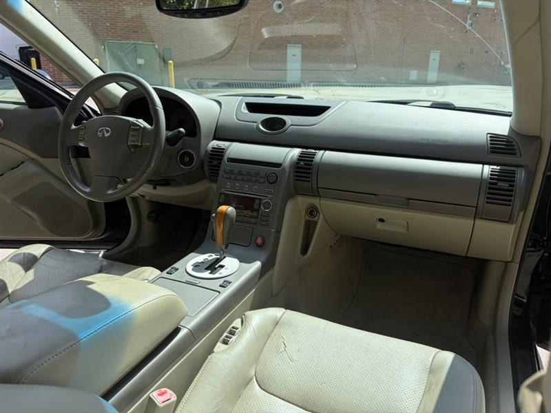 Infiniti G35  2003