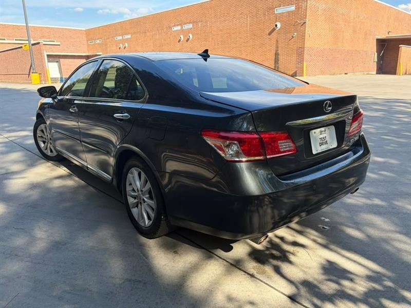 Lexus ES 350  2011