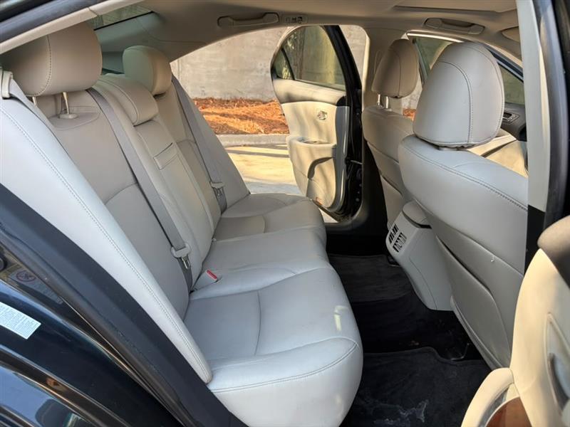 Lexus ES 350  2011