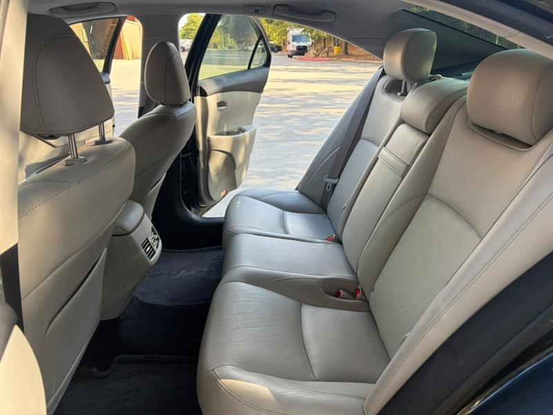 Lexus ES 350  2011