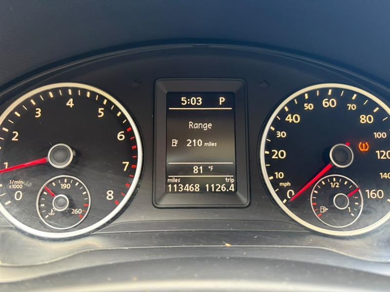 Volkswagen Tiguan  2011